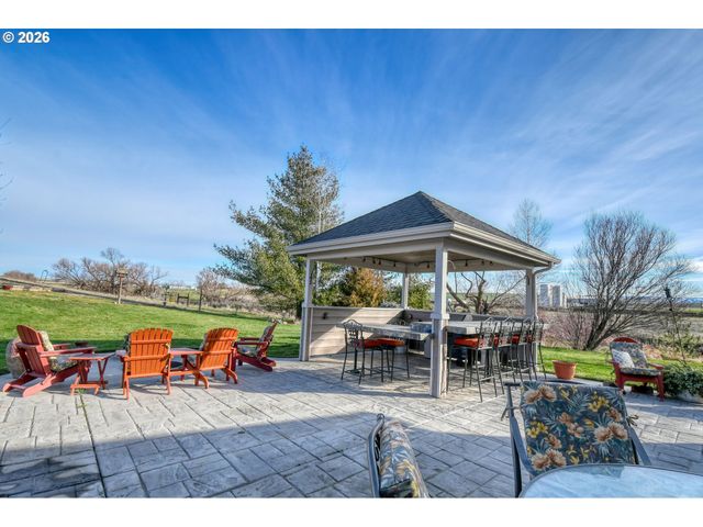 370 RILEY Ln, Adams, OR 97810