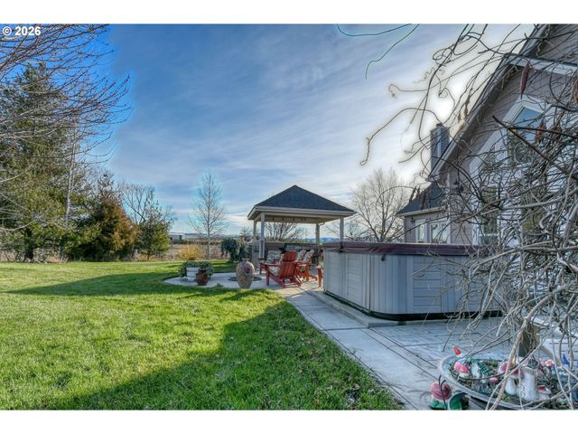 370 RILEY Ln, Adams, OR 97810