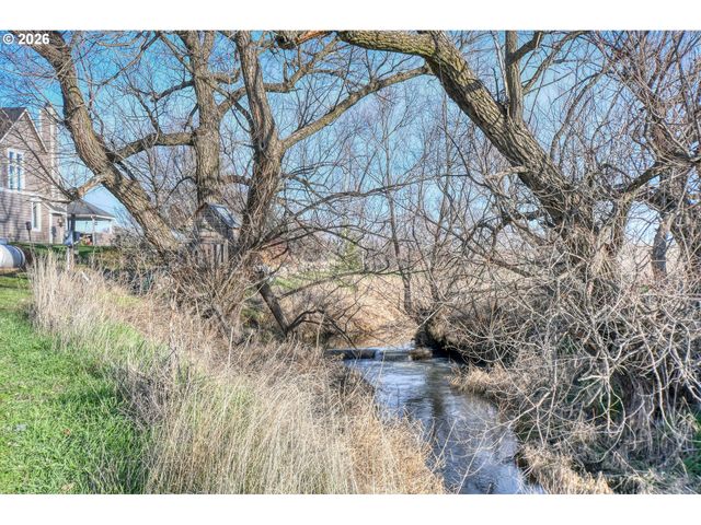 370 RILEY Ln, Adams, OR 97810