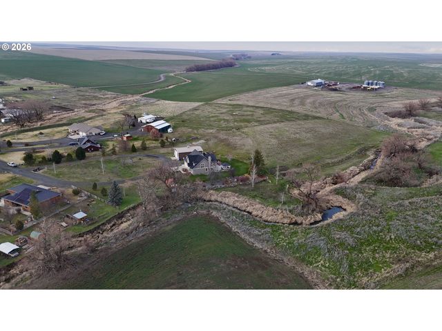 370 RILEY Ln, Adams, OR 97810