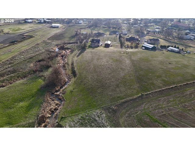 370 RILEY Ln, Adams, OR 97810