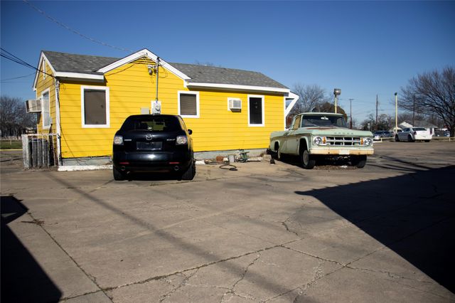 304 S 3rd Street, Garland, TX 75040