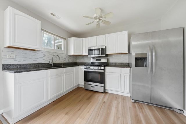 16353 Sawyer Avenue, Markham, IL 60428