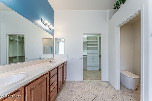 991 W Calle Artistica, Green Valley, AZ 85614