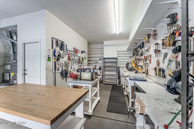 991 W Calle Artistica, Green Valley, AZ 85614