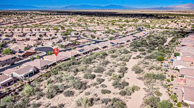 991 W Calle Artistica, Green Valley, AZ 85614