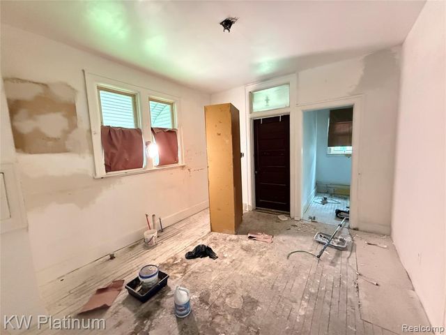 4235 Van Dyke Street, Detroit, MI 48214