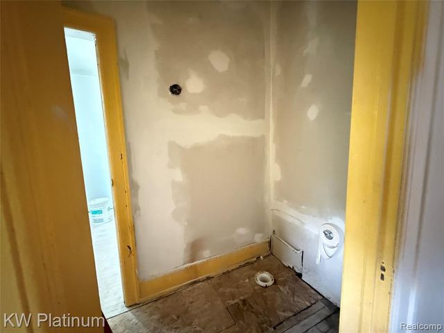 4235 Van Dyke Street, Detroit, MI 48214
