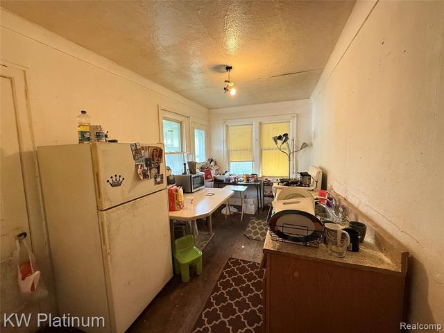 4235 Van Dyke Street, Detroit, MI 48214