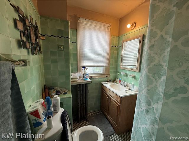 4235 Van Dyke Street, Detroit, MI 48214