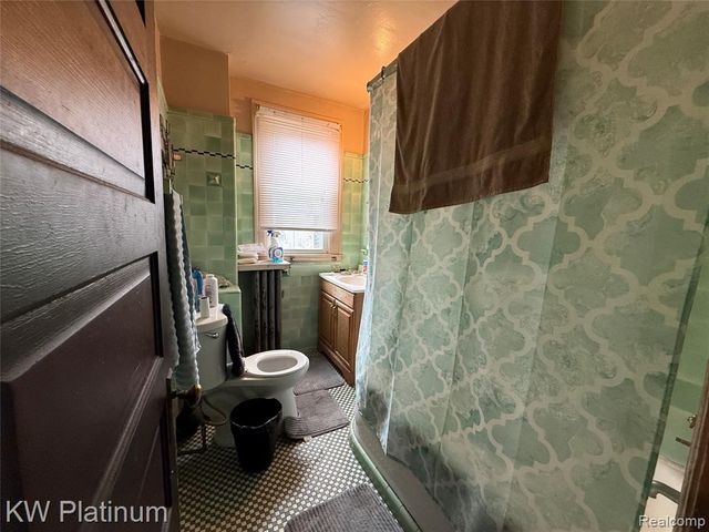 4235 Van Dyke Street, Detroit, MI 48214