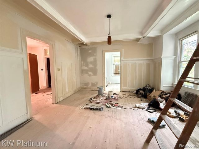4235 Van Dyke Street, Detroit, MI 48214