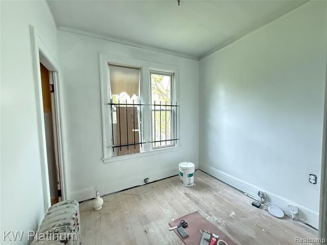 4235 Van Dyke Street, Detroit, MI 48214