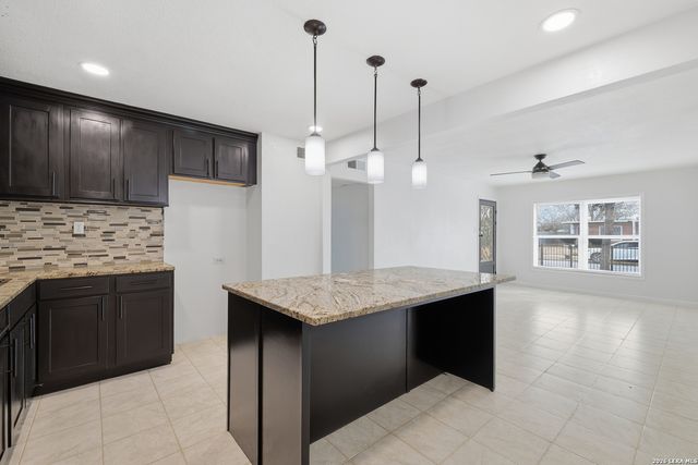 107 Sussex, San Antonio, TX 78221