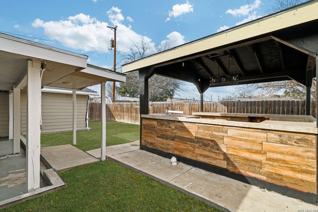 107 Sussex, San Antonio, TX 78221