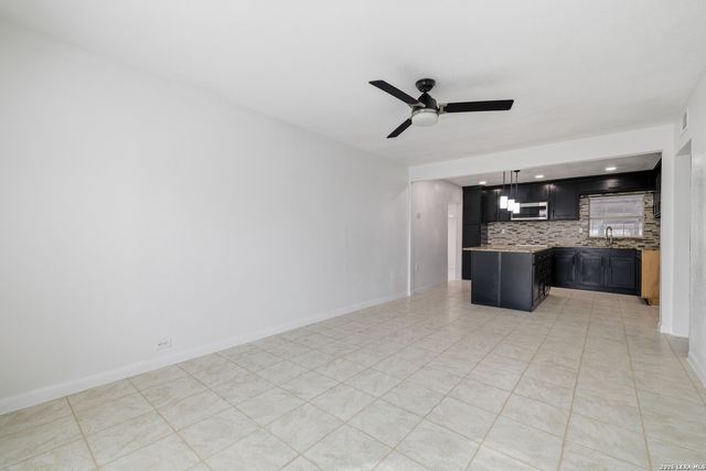 107 Sussex, San Antonio, TX 78221