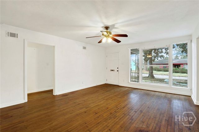 1118 W 49th Street, Savannah, GA 31405