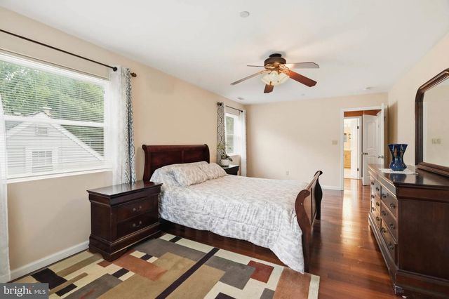 1011 CRAWFORD DR, Rockville, MD 20851