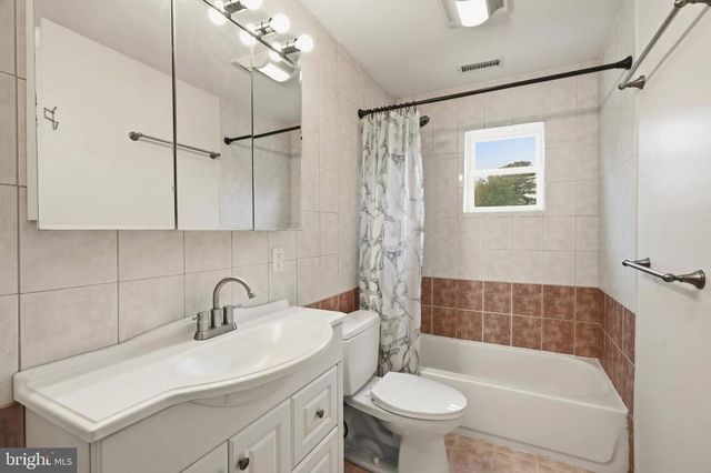 1011 CRAWFORD DR, Rockville, MD 20851