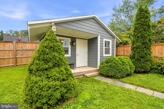 1011 CRAWFORD DR, Rockville, MD 20851