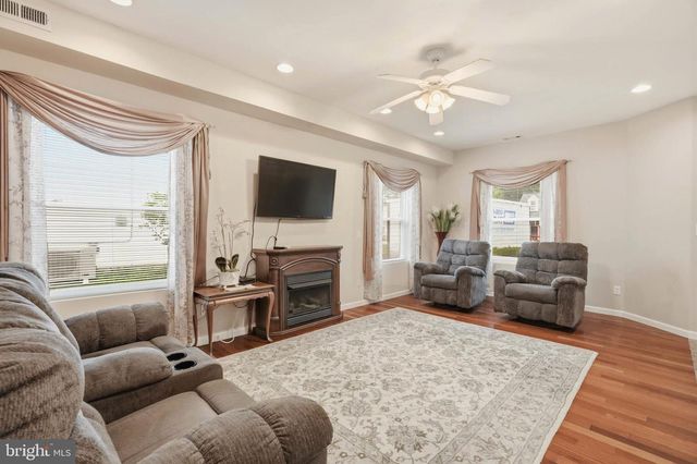 1011 CRAWFORD DR, Rockville, MD 20851