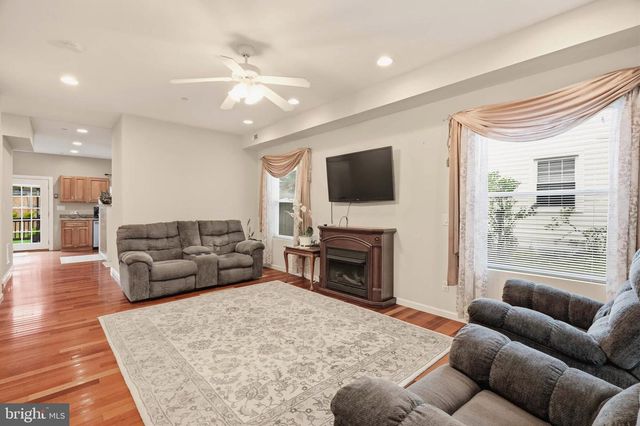 1011 CRAWFORD DR, Rockville, MD 20851