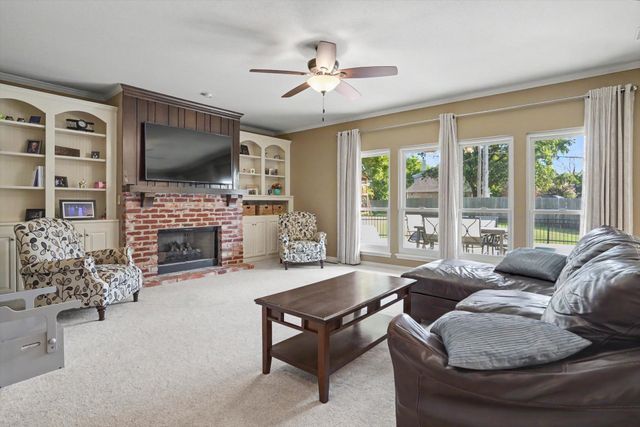 1617 E 122nd Court S, Jenks, OK 74037