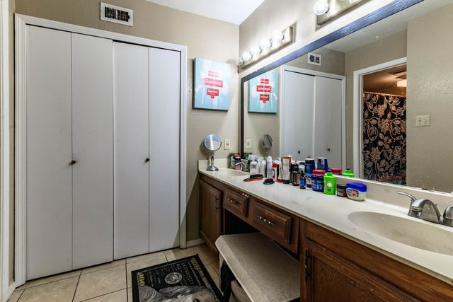 434 Pogue Street, Cedar Hill, TX 75104