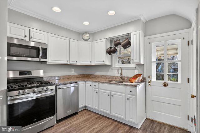 3033 PARKTOWNE RD, Baltimore, MD 21234