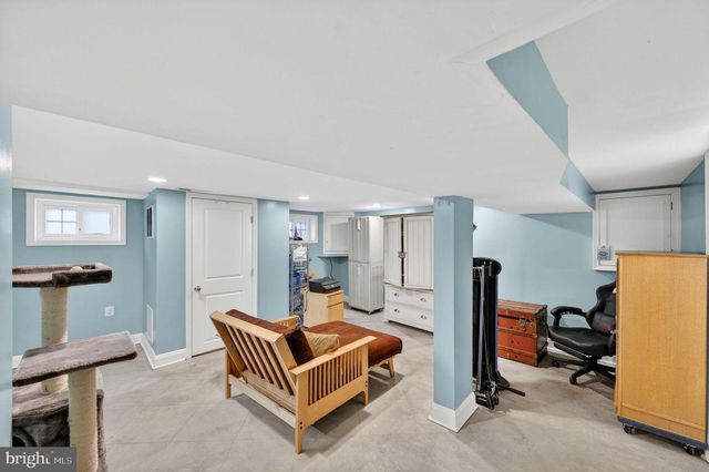 3033 PARKTOWNE RD, Baltimore, MD 21234