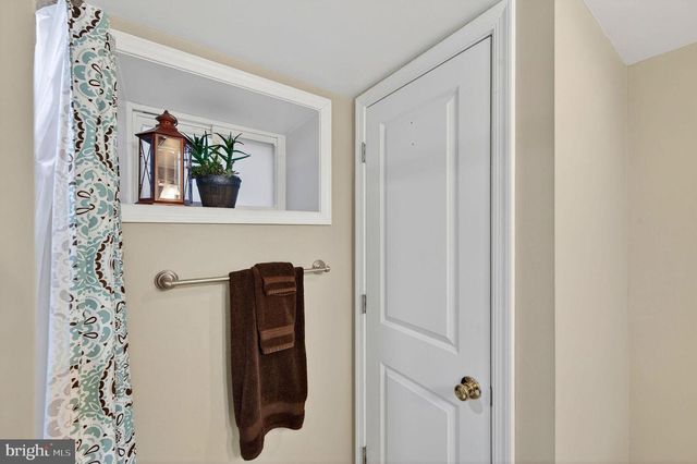 3033 PARKTOWNE RD, Baltimore, MD 21234