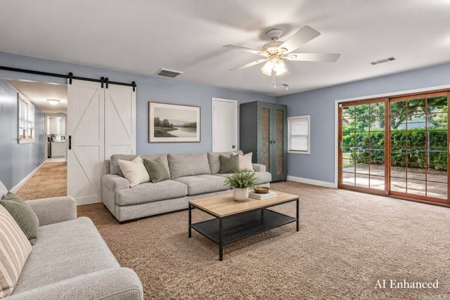7210 W Markham Street, Little Rock, AR 72205