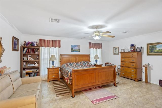 610 E Cal Cam Line Road, Lake Charles, LA 70607