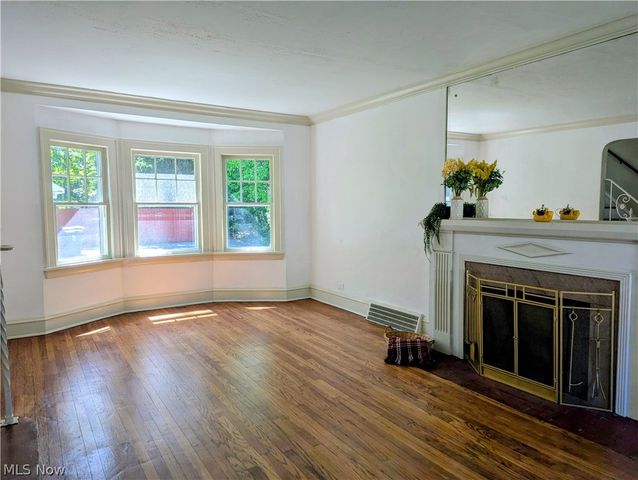 3476 Meadowbrook Boulevard, Cleveland Heights, OH 44118