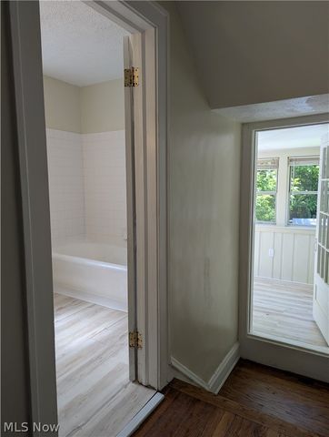 3476 Meadowbrook Boulevard, Cleveland Heights, OH 44118
