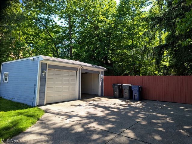 3476 Meadowbrook Boulevard, Cleveland Heights, OH 44118