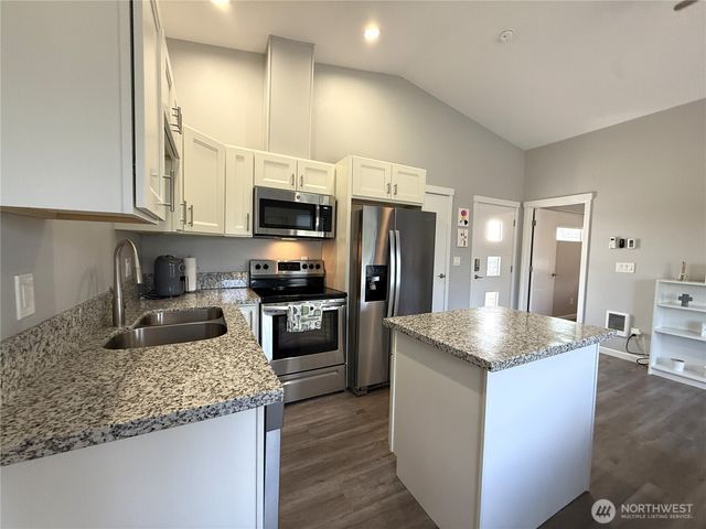 1129 Fairwood Drive SW, Ocean Shores, WA 98569