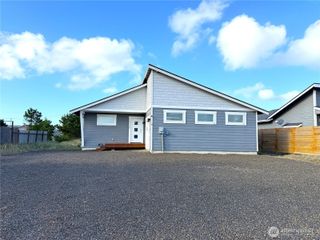 1129 Fairwood Drive SW, Ocean Shores, WA 98569