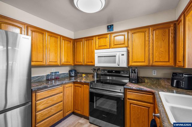 3965 48th Av NE, Salem, OR 97305