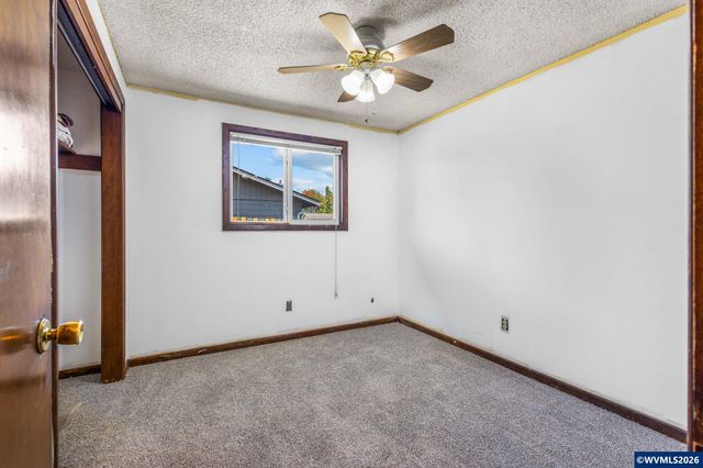 3965 48th Av NE, Salem, OR 97305