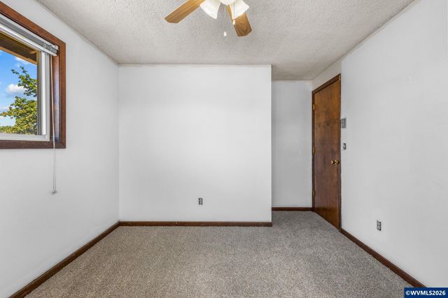 3965 48th Av NE, Salem, OR 97305