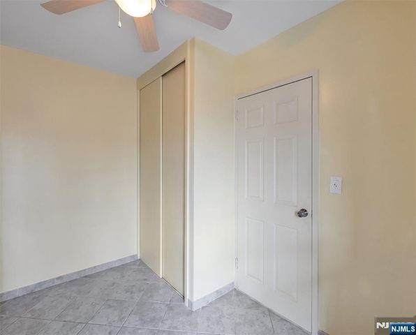 420 Park Place 5C, Fort Lee, NJ 07024