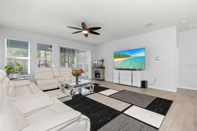 484 BARONESS WAY, Deland, FL 32724