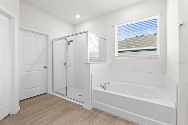 484 BARONESS WAY, Deland, FL 32724