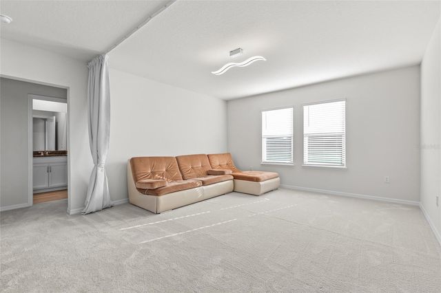 484 BARONESS WAY, Deland, FL 32724