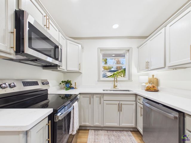 581 Rogers Drive, Macon, GA 31204