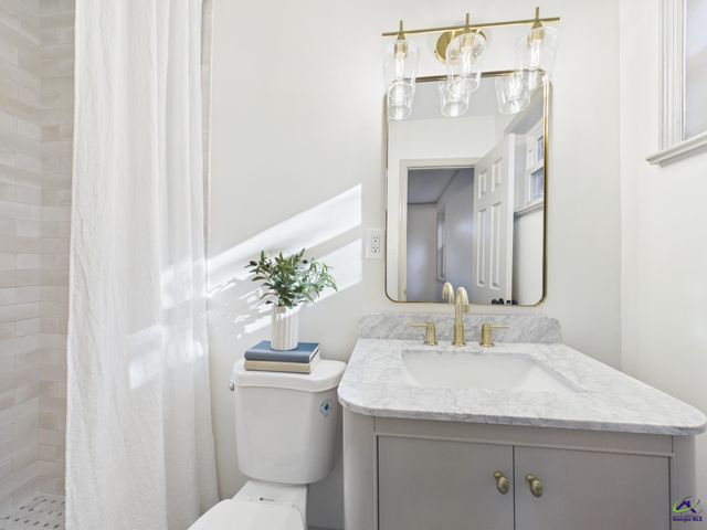 581 Rogers Drive, Macon, GA 31204