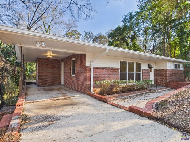 581 Rogers Drive, Macon, GA 31204