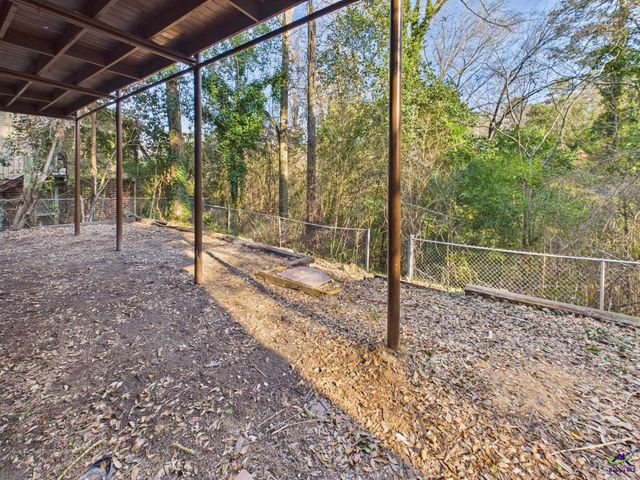 581 Rogers Drive, Macon, GA 31204