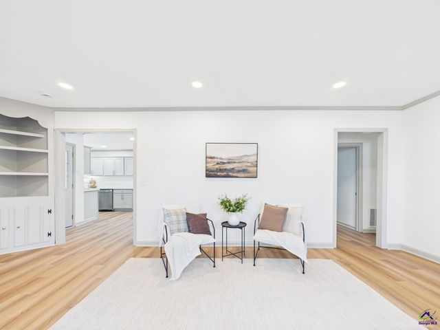 581 Rogers Drive, Macon, GA 31204